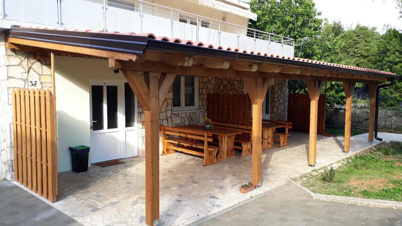 Apartments Roko Kostrena Exterior photo